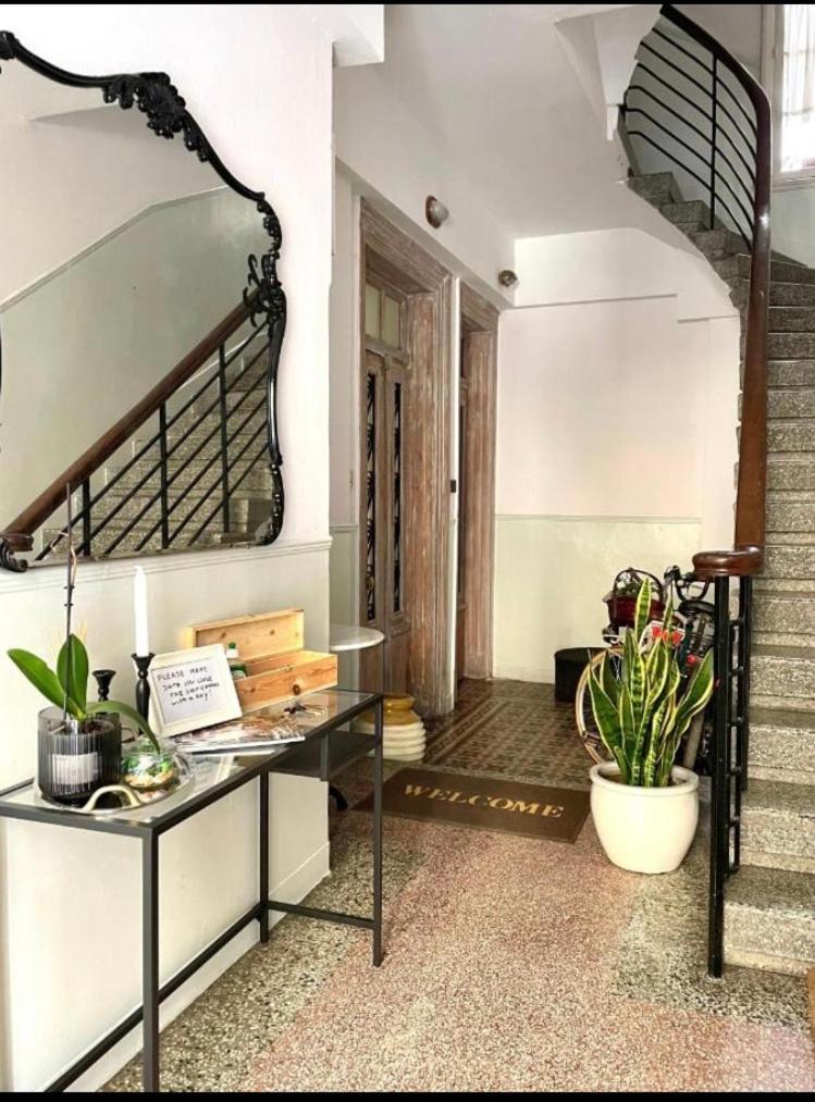 Konstantinos'S Luxury Vintage Apartment Thessaloníki Exteriör bild